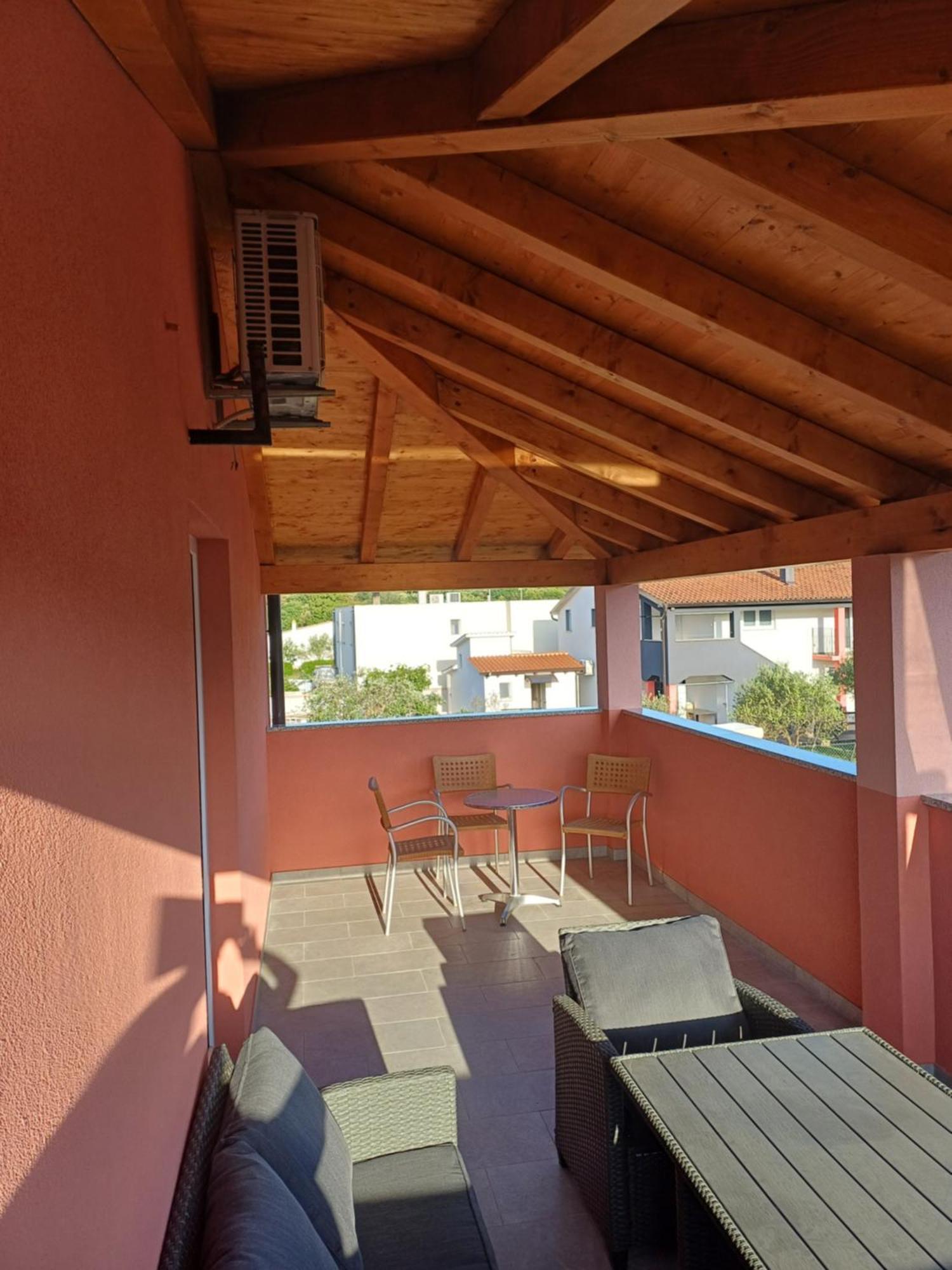 Apartment Gordana プーラ エクステリア 写真